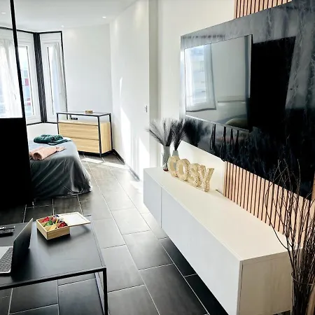 Le Cosy I Grand 아파트